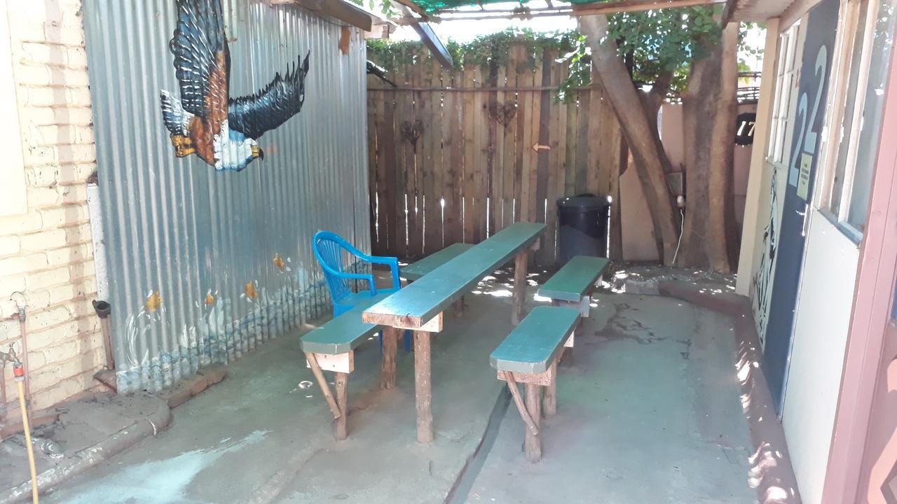 Paljas Backpackers Hotel Potchefstroom Exterior foto